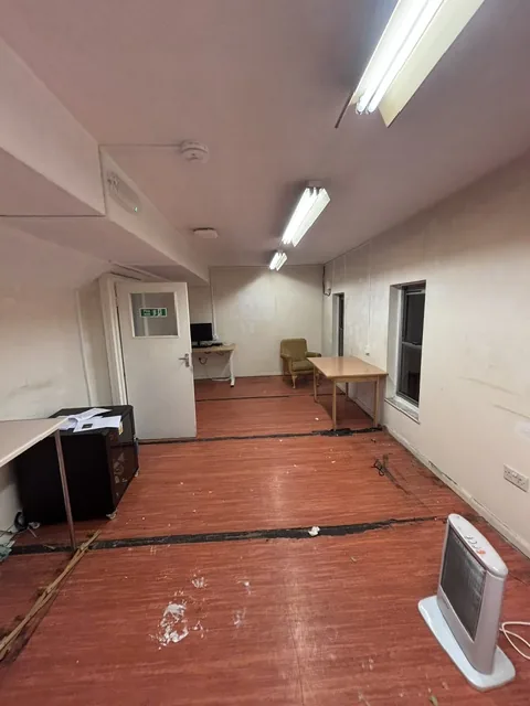 Asbestos artex removal from plasterboard walls in Cricklewood
